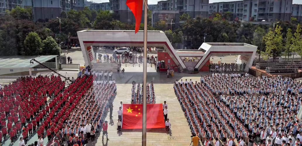 云南昆明某小学智慧电子阅览室